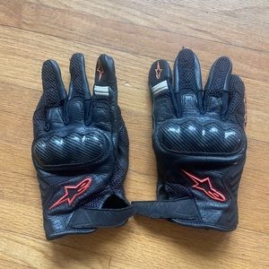 Motorcycle gloves